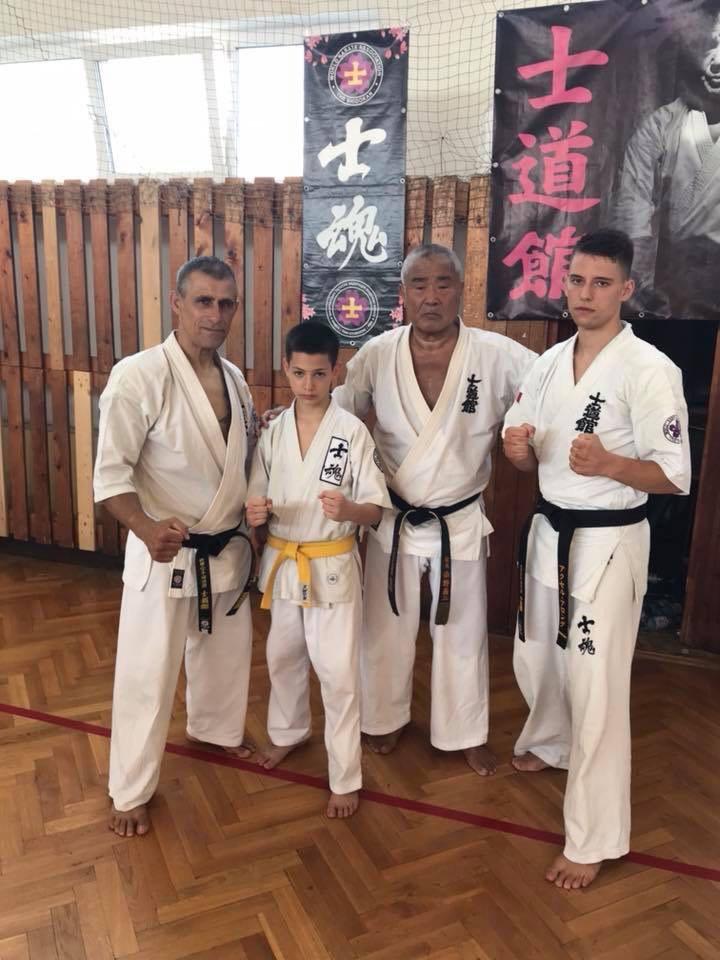 2F70E79F-977F-4BE3-A328-1794863D4626